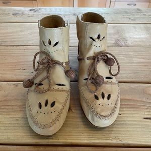 House of Harlow 1960 Moccasins Booties 37